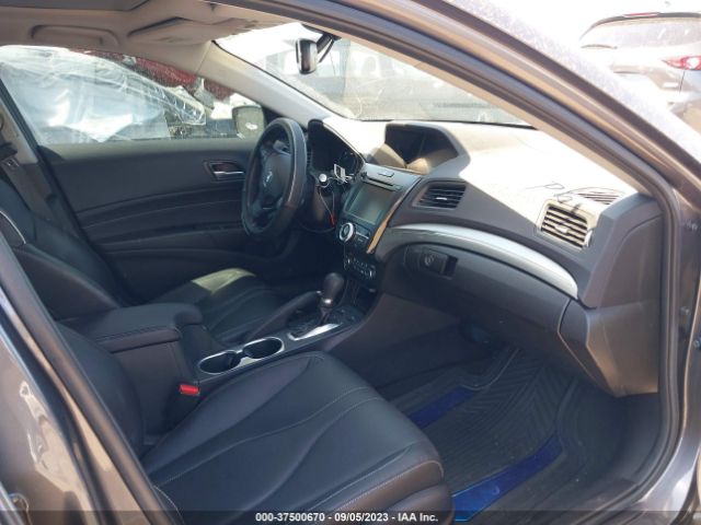19UDE2F7XKA015588 Acura Ilx Pkg