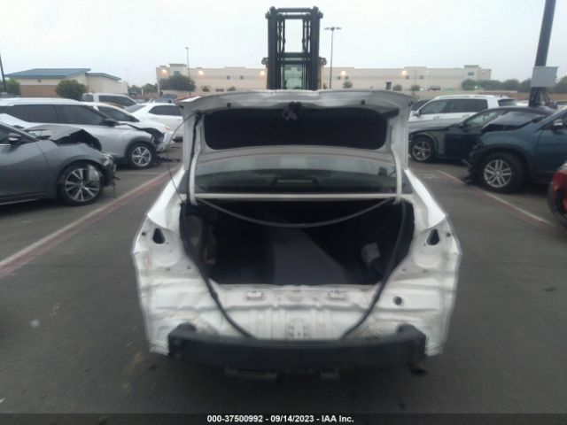 5YFBURHE7EP106959 Toyota COROLLA LE