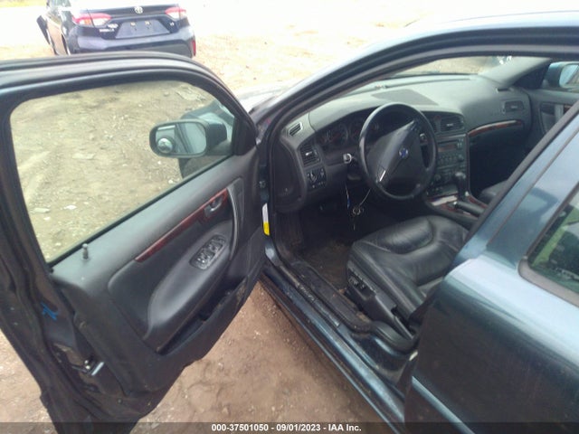 2008 VOLVO S60 2.5T VIN: YV1RH592082679280