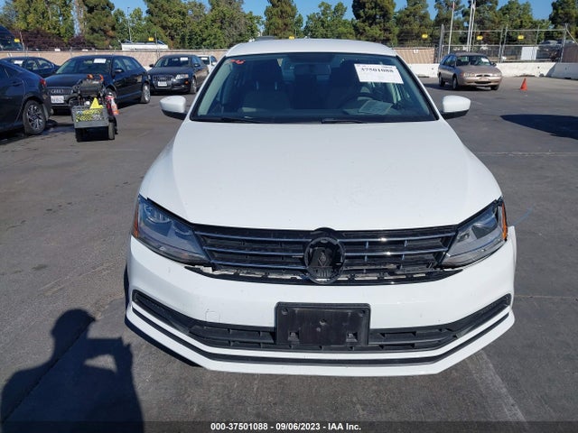 3VW2B7AJ6JM263558 Volkswagen Jetta 1.4t S