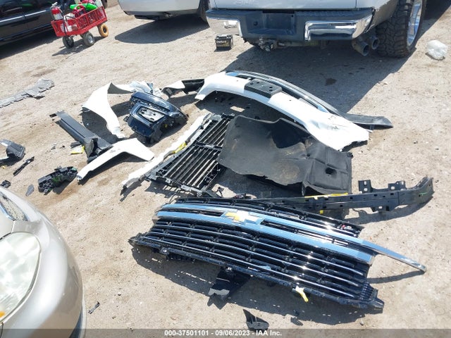 Chevrolet Suburban Lt 2023 1GNSCCKD1PR414662 Image 12