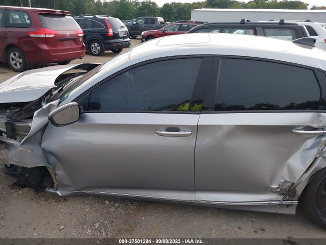 2018 HONDA ACCORD SEDAN TOURING 1.5T VIN: 1HGCV1F9XJA057152