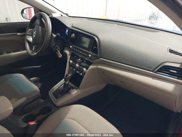 2020 HYUNDAI ELANTRA SE VIN: 5NPD74LF4LH505261