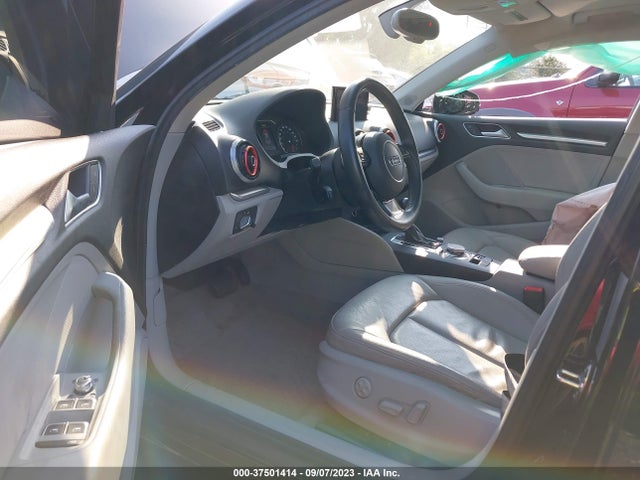 WAUEFGFFXF1129663 Audi A3 2.0t Premium Plus