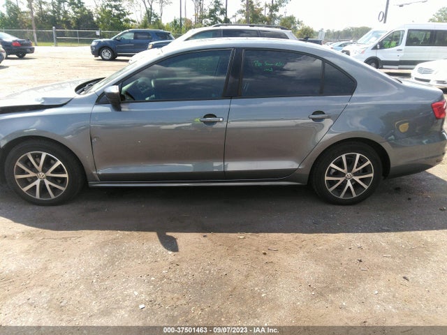 3VWD17AJ8FM201971 Volkswagen Jetta Sedan 1.8t Se