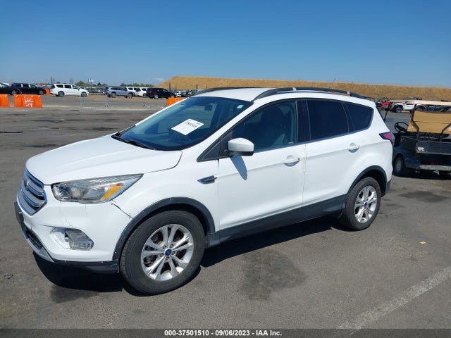 Ford ESCAPE SE 2018 1FMCU9GD7JUA43108 Image 2