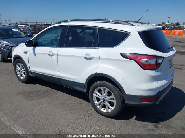 Ford ESCAPE SE 2018 1FMCU9GD7JUA43108 Image 3