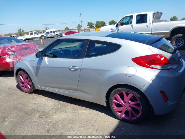 2016 HYUNDAI VELOSTER VIN: KMHTC6AD3GU286482