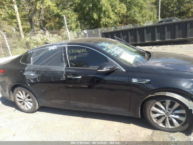 5XXGT4L38JG233174 KIA Optima S