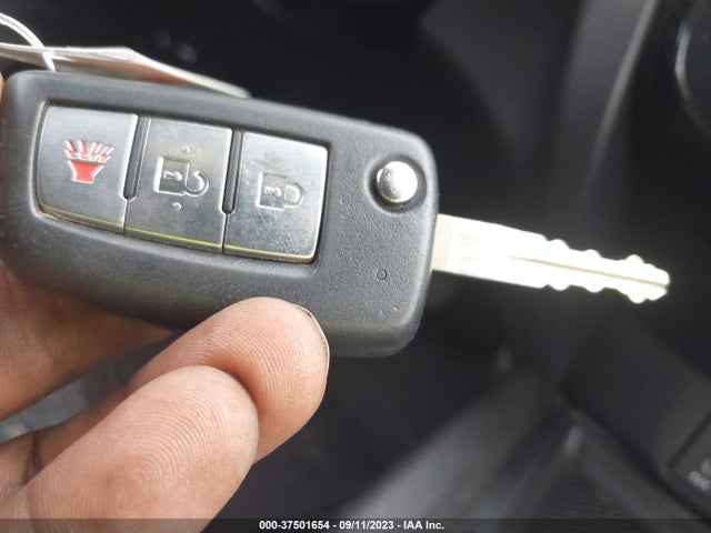 Nissan 2017 2017 JN8AT2MV6HW004256 Image 27