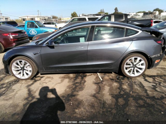 5YJ3E1EB4KF517627 Tesla Model 3 Long Range/performance