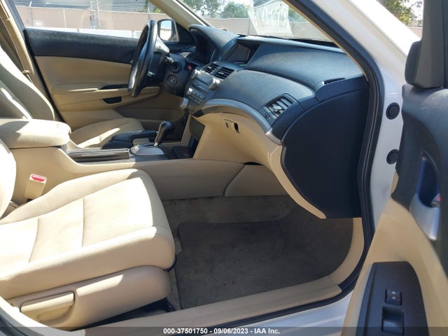 2011 HONDA ACCORD SDN LX VIN: 1HGCP2F30BA142773