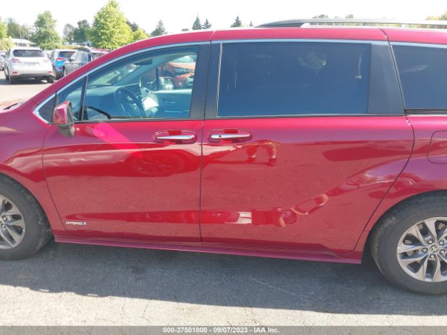 5TDYSKFC7MS019464 Toyota SIENNA XLE