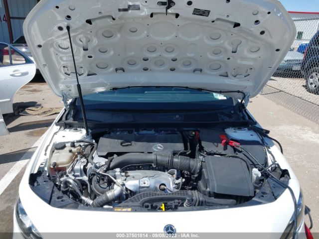 WDD3G4EB1KW024890 Mercedes-Benz A-class A 220