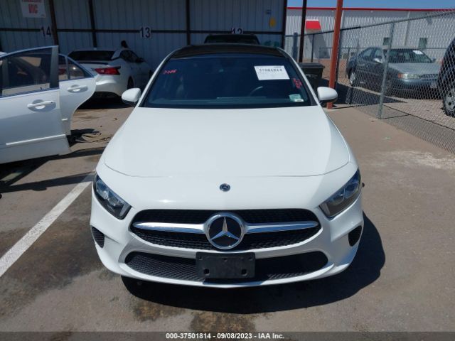 WDD3G4EB1KW024890 Mercedes-Benz A-class A 220