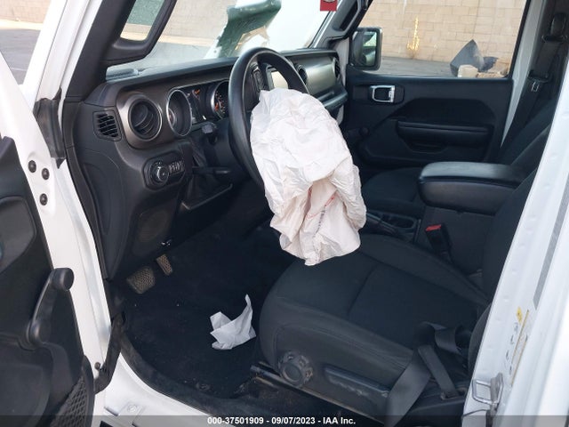 1C4HJXDG1JW154473 Jeep Wrangler Unlimited Sport
