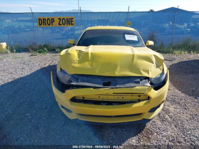 1FA6P8AM2G5217560 Ford Mustang V6