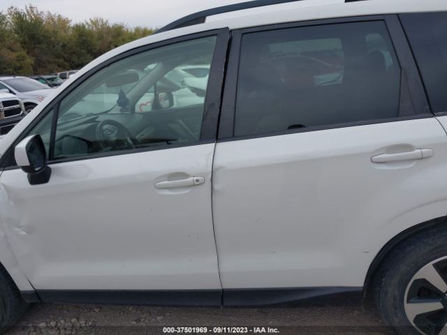JF2SJAGC2JH407981 Subaru Forester Premium