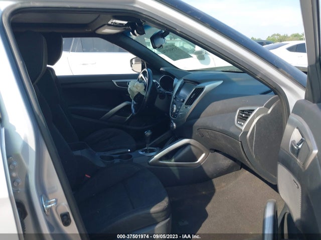 Hyundai Veloster Value Edition 2017 KMHTC6AD3HU317568 Image 5
