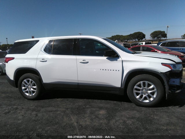 Chevrolet Traverse Ls 2018 1GNEVLKW7JJ226615 Image 6