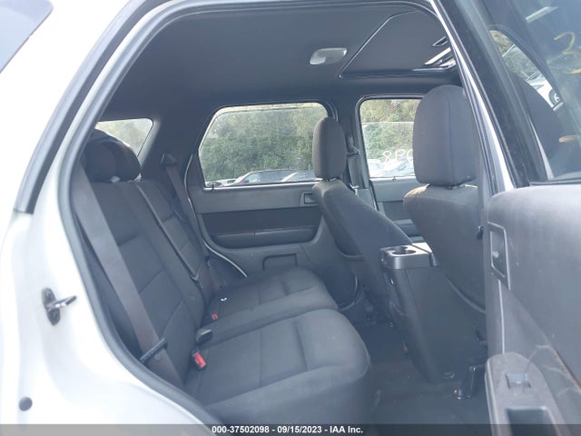 2009 FORD ESCAPE XLT VIN: 1FMCU03749KB28975