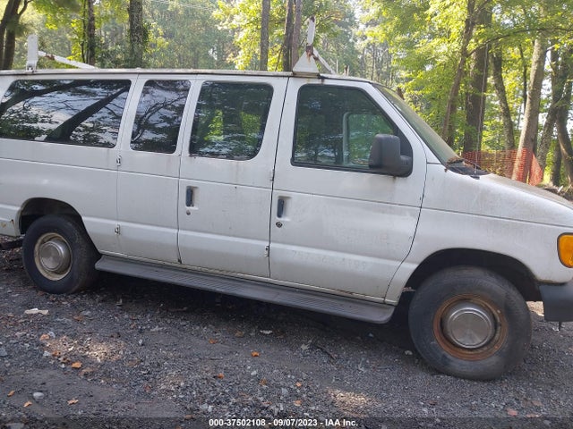 2003 FORD ECONOLINE WAGON XL/XLT VIN: 1FBSS31L63HB71004