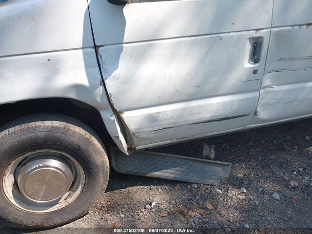 2003 FORD ECONOLINE WAGON XL/XLT VIN: 1FBSS31L63HB71004