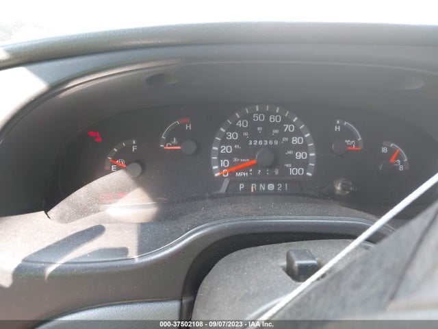 2003 FORD ECONOLINE WAGON XL/XLT VIN: 1FBSS31L63HB71004