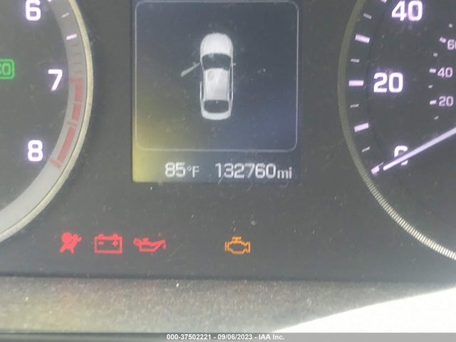 2015 HYUNDAI SONATA 2.4L SE VIN: 5NPE24AF8FH010653