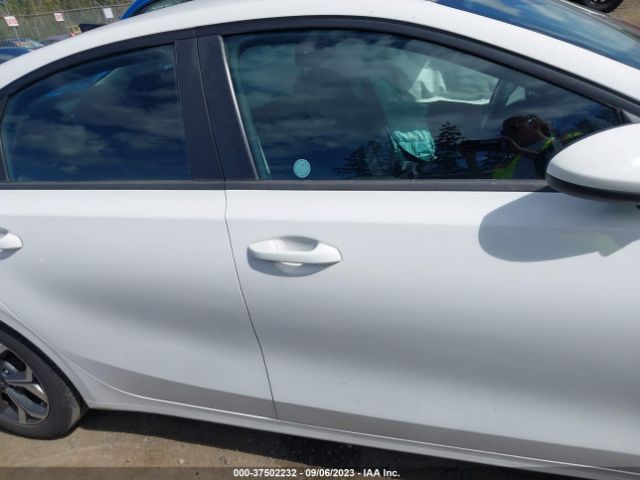 3KPF24AD1LE140518 KIA Forte Lxs