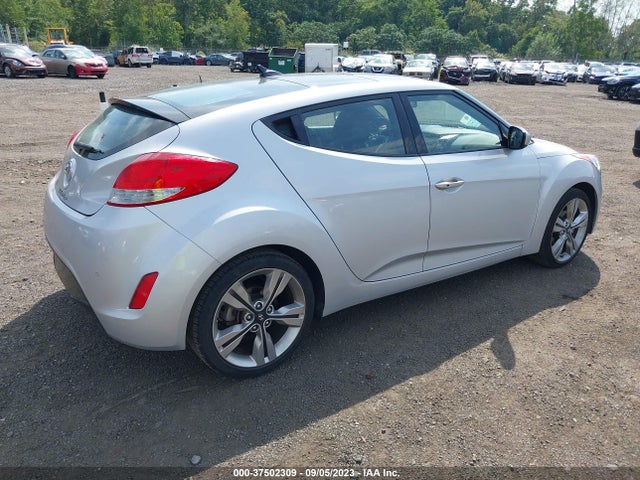 2016 HYUNDAI VELOSTER VIN: KMHTC6AD3GU264563