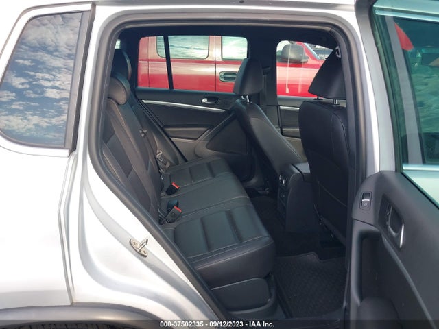 WVGAV7AX9GW604868 Volkswagen Tiguan R-line