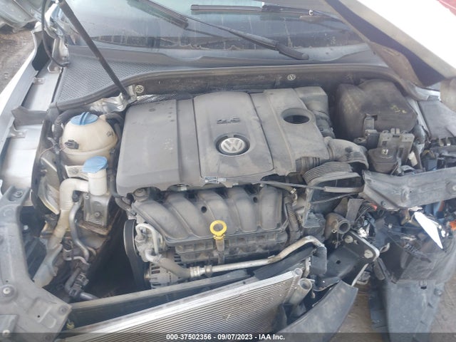 1VWAH7A32EC017030 Volkswagen PASSAT S