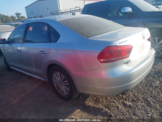 1VWAH7A32EC017030 Volkswagen PASSAT S