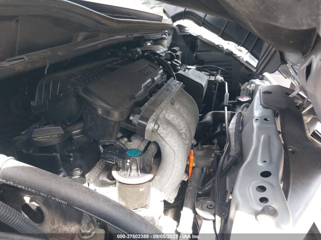 2012 HONDA FIT VIN: JHMGE8H35CS000838