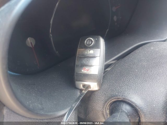 5XYPK4A55GG090034 KIA SORENTO SX