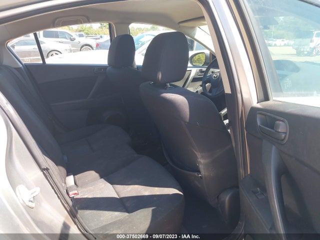 2010 MAZDA MAZDA3 I SPORT VIN: JM1BL1SF3A1338396