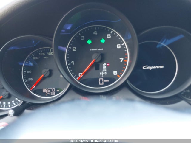 2017 PORSCHE CAYENNE WP1AA2A26HKA82943 Photo 6