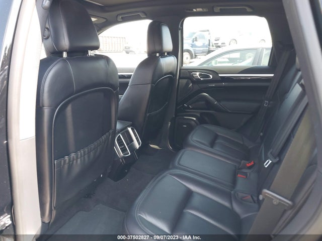 2017 PORSCHE CAYENNE WP1AA2A26HKA82943 Photo 7