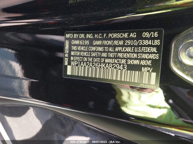 2017 PORSCHE CAYENNE WP1AA2A26HKA82943 Photo 8