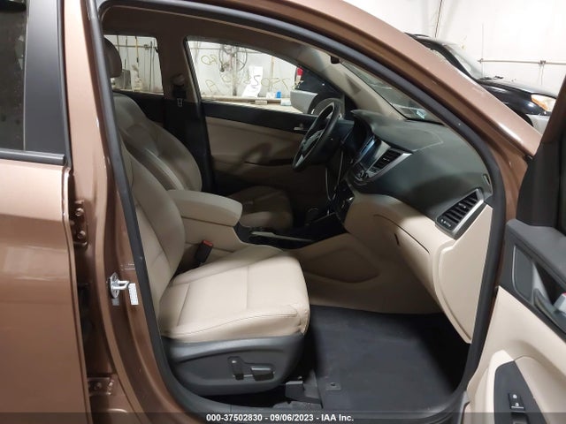 Hyundai Tucson Se Plus 2017 KM8J3CA46HU439699 Image 5