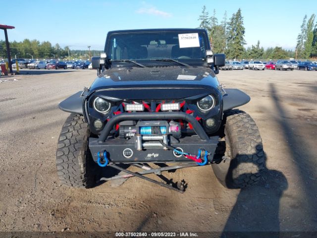 1C4BJWDGXFL683686 Jeep Wrangler Unlimited Sport