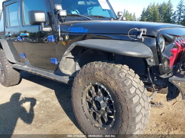 1C4BJWDGXFL683686 Jeep Wrangler Unlimited Sport