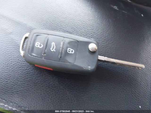3VW267AJ2GM225211 Volkswagen Jetta Sedan 1.4t S