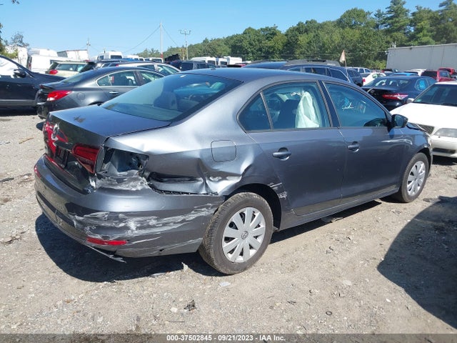 3VW267AJ2GM225211 Volkswagen Jetta Sedan 1.4t S