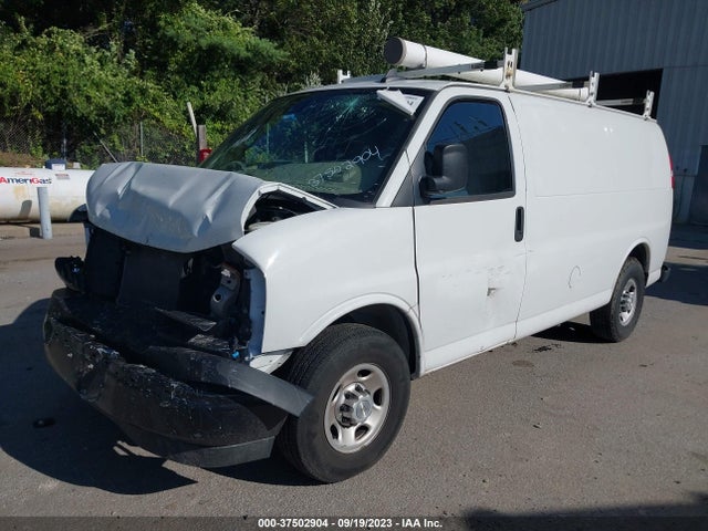 Chevrolet EXPRESS CARGO VAN 2020 1GCZGGFP2L1207665 Image 2