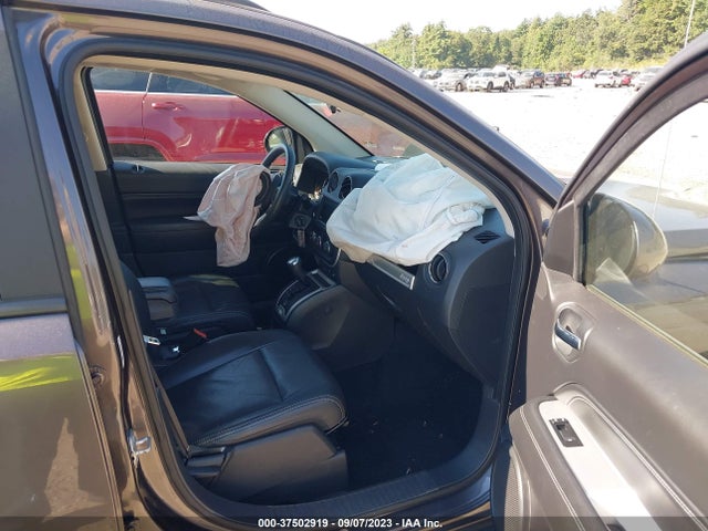 1C4NJDEB7FD207054 Jeep Compass High Altitude Edition
