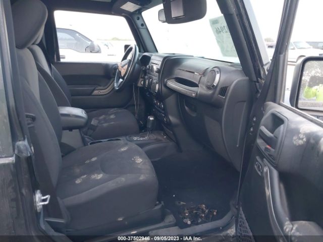 1C4AJWAGXHL739645 Jeep Wrangler Sport