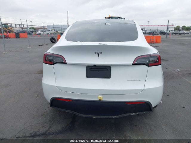 Tesla Model Y Long Range 2023 7SAYGDEE6PA149714 Image 16