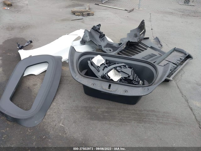 Tesla Model Y Long Range 2023 7SAYGDEE6PA149714 Image 11